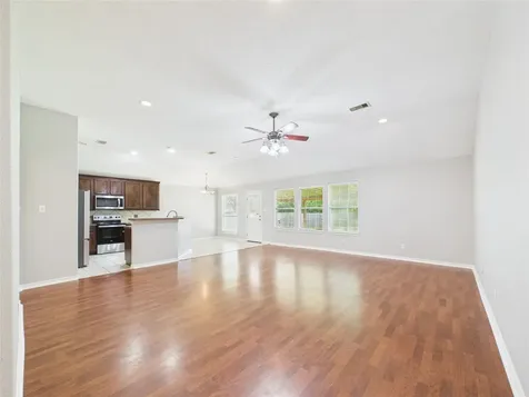 13131 7th Street Santa Fe TX 77510