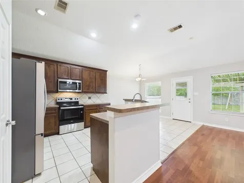 13131 7th Street Santa Fe TX 77510