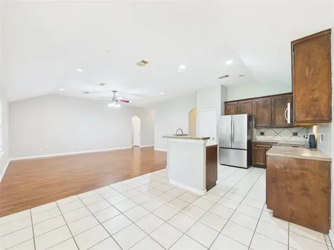 13131 7th Street Santa Fe TX 77510