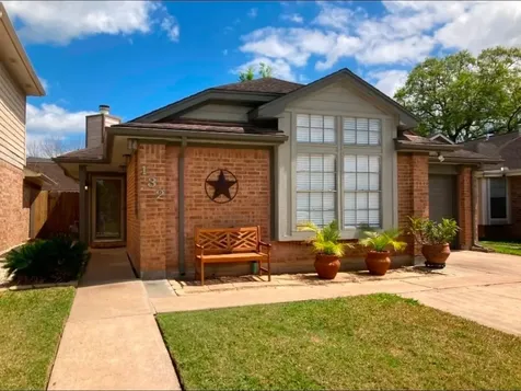 132 Cotton Drive Lake Jackson TX 77566