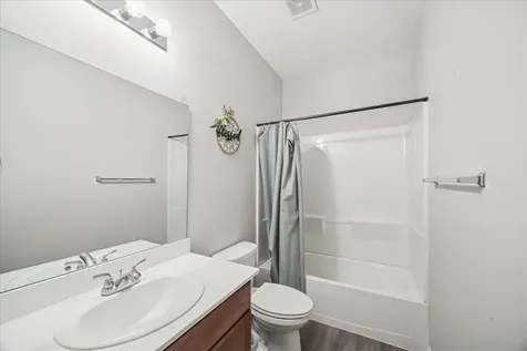 407 Road 5102 L Cleveland TX 77327