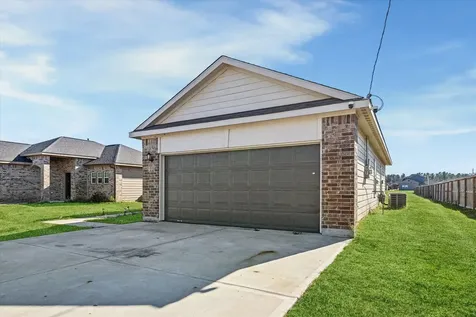 407 Road 5102 L Cleveland TX 77327