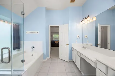 13402 Highland Park Court Houston TX 77070