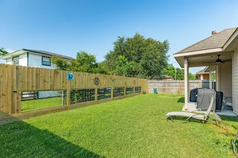 2506 Via Montesano League City TX 77573