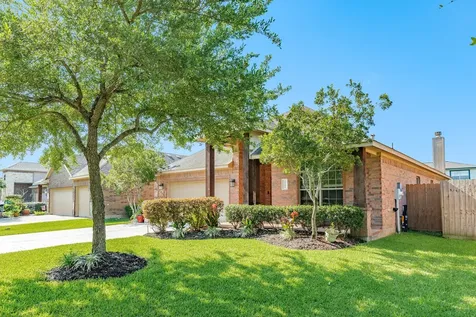2506 Via Montesano League City TX 77573