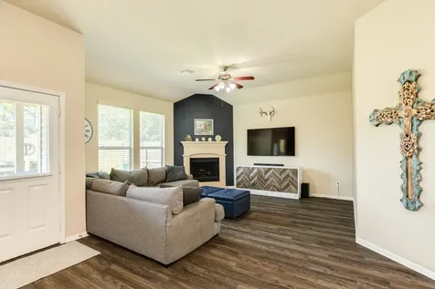 2506 Via Montesano League City TX 77573