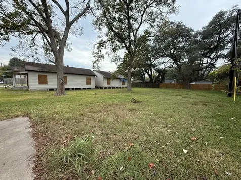 1005 N Jones Street Baytown TX 77520