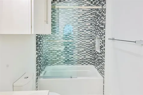 2425 E Seaside Drive Galveston TX 77550
