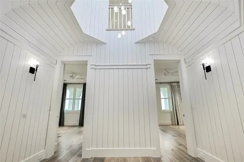 2425 E Seaside Drive Galveston TX 77550