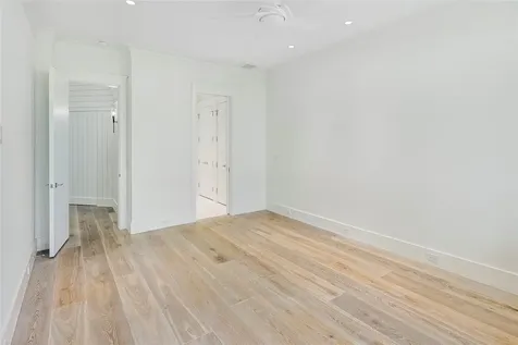 2425 E Seaside Drive Galveston TX 77550