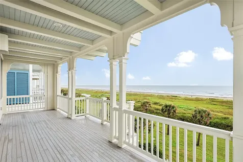 2425 E Seaside Drive Galveston TX 77550