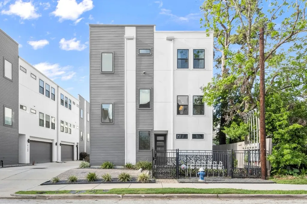 834 Fisher Street A Houston TX 77018