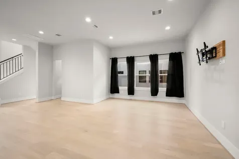 834 Fisher Street A Houston TX 77018