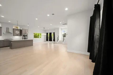 834 Fisher Street A Houston TX 77018