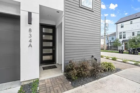 834 Fisher Street A Houston TX 77018