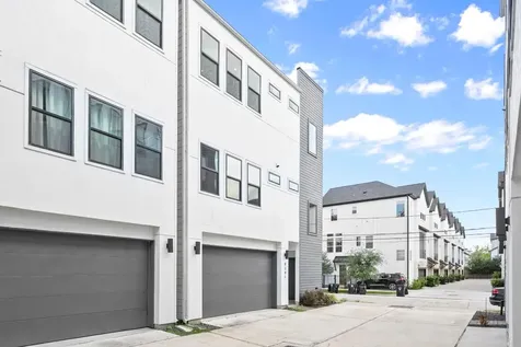 834 Fisher Street A Houston TX 77018
