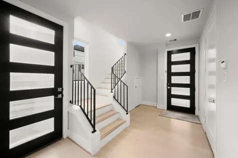 834 Fisher Street A Houston TX 77018
