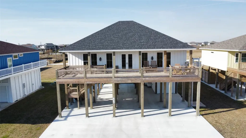 183 Ocean Shores Drive Port Bolivar TX 77650