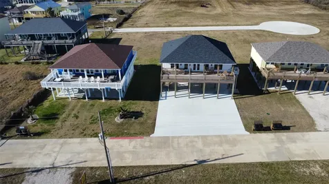 183 Ocean Shores Drive Port Bolivar TX 77650