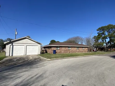 2801 6th Avenue N Texas City TX 77590