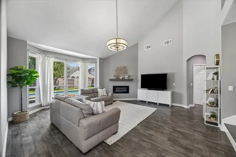 1418 Summer Forest Drive Sugar Land TX 77479