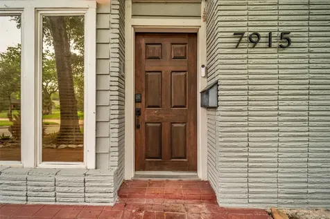 7915 Greenbush Street Houston TX 77025