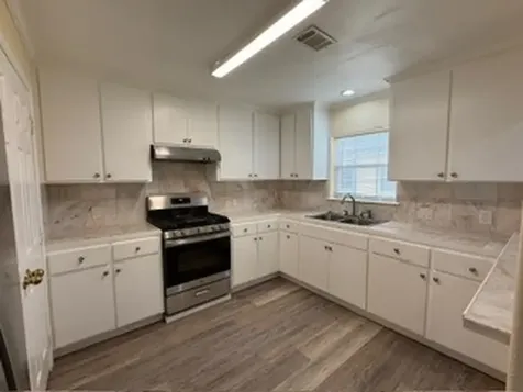 310 W Houston Avenue Pasadena TX 77502