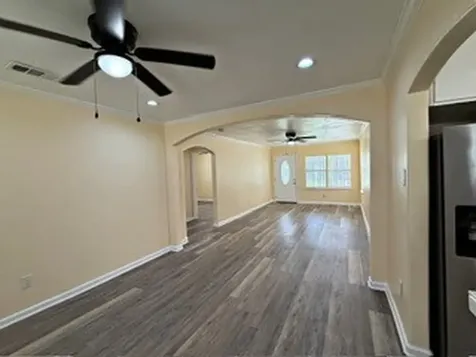 310 W Houston Avenue Pasadena TX 77502