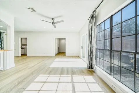 8006 Albin Lane Houston TX 77071