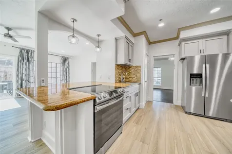 8006 Albin Lane Houston TX 77071