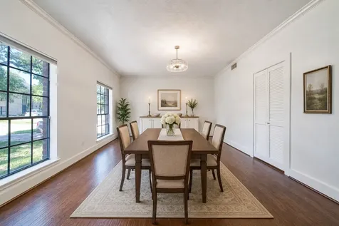 8006 Albin Lane Houston TX 77071