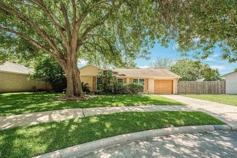 1006 Melford Avenue Pearland TX 77584