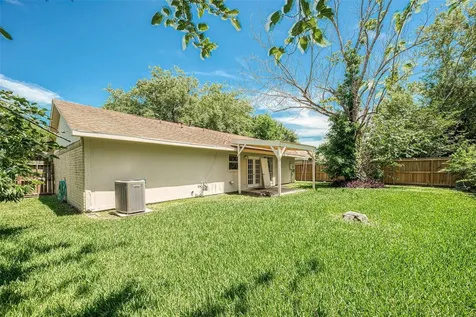 1006 Melford Avenue Pearland TX 77584