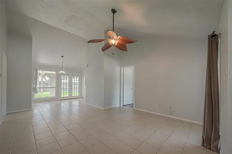 1006 Melford Avenue Pearland TX 77584