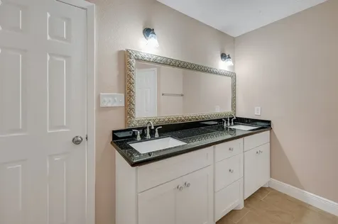 2910 Norwich Street Pearland TX 77584