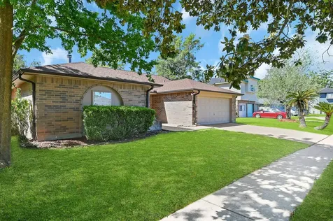 2910 Norwich Street Pearland TX 77584