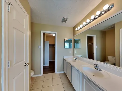 13118 Peppergate Lane Houston TX 77044
