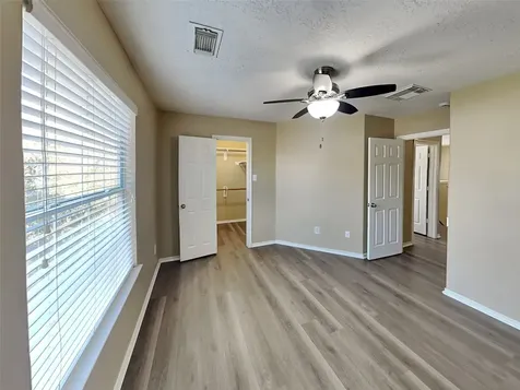 13118 Peppergate Lane Houston TX 77044