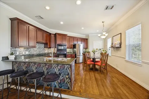 2207 Austin Street Houston TX 77002