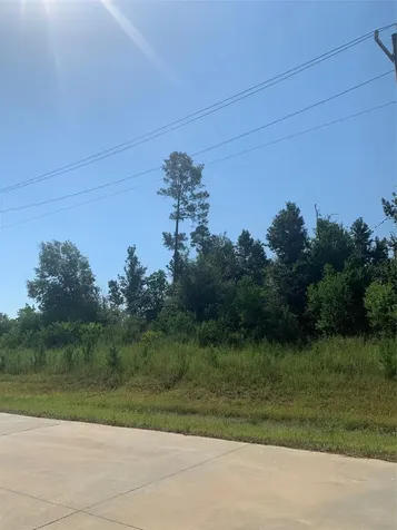 8205 Road 5878 Cleveland TX 77327