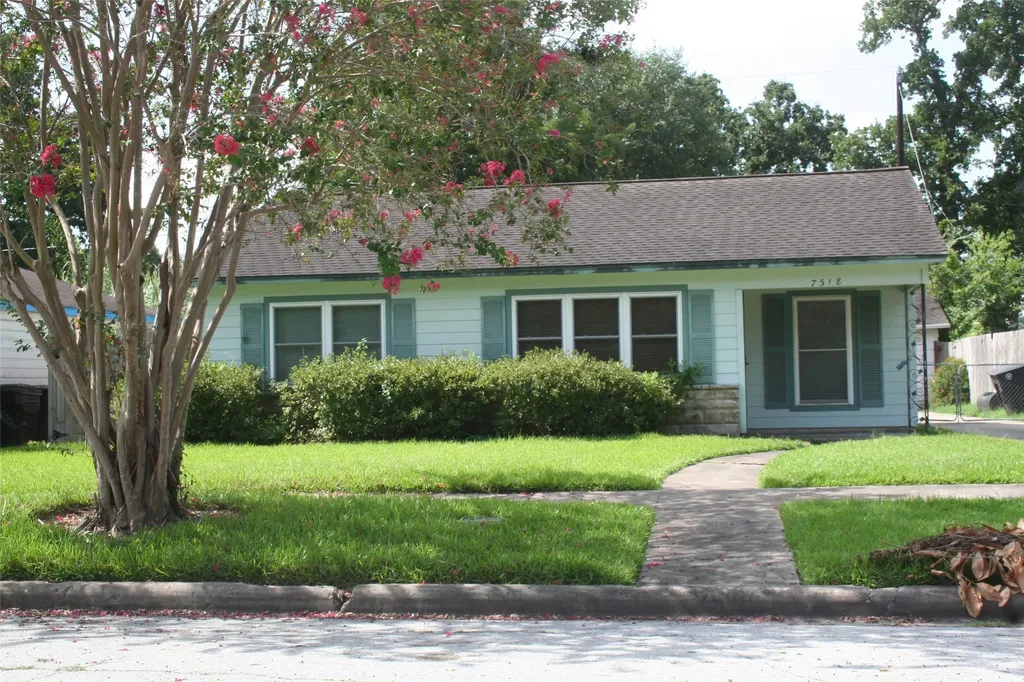7518 El Rancho Street Houston TX 77087