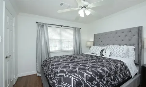 4331 Marina Street B Houston TX 77007