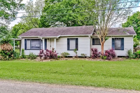 1504 Avenue K Nederland TX 77627