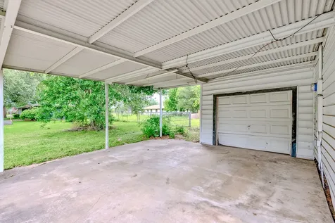 1504 Avenue K Nederland TX 77627
