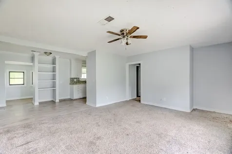1504 Avenue K Nederland TX 77627