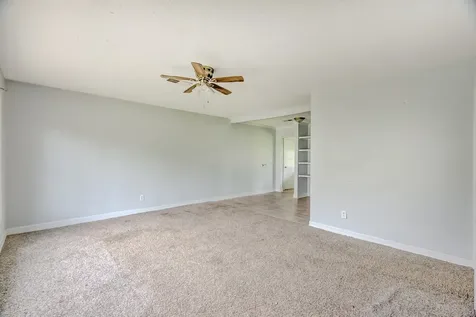 1504 Avenue K Nederland TX 77627