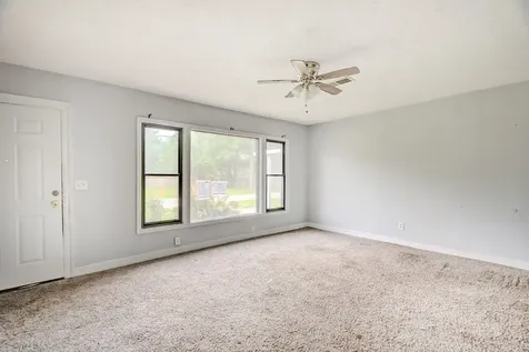 1504 Avenue K Nederland TX 77627