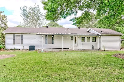 1504 Avenue K Nederland TX 77627