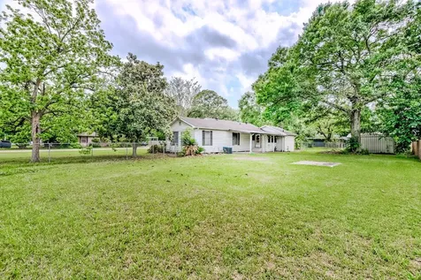 1504 Avenue K Nederland TX 77627