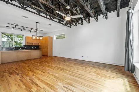 112 Byrne Street C Houston TX 77009